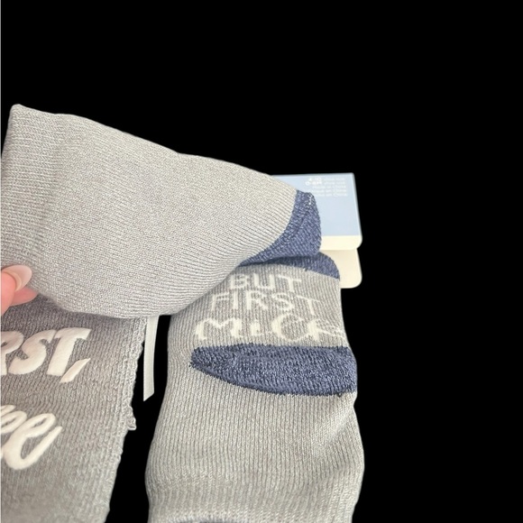 MOTHERHOOD MATERNITY Mom & Baby Socks Set - Picture 3 of 5